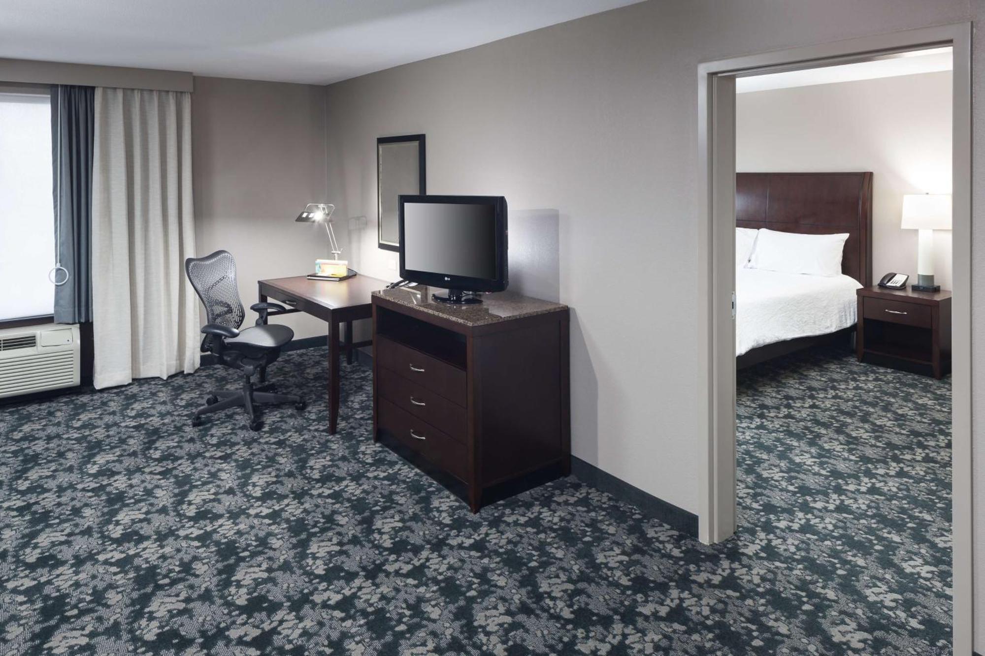 Hilton Garden Inn Cincinnati/Mason Exterior photo